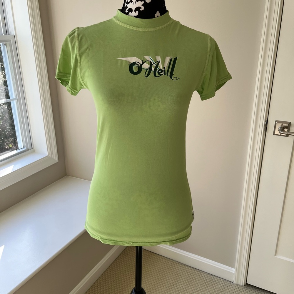 O’Neill, medium, rash guard tee, lime green